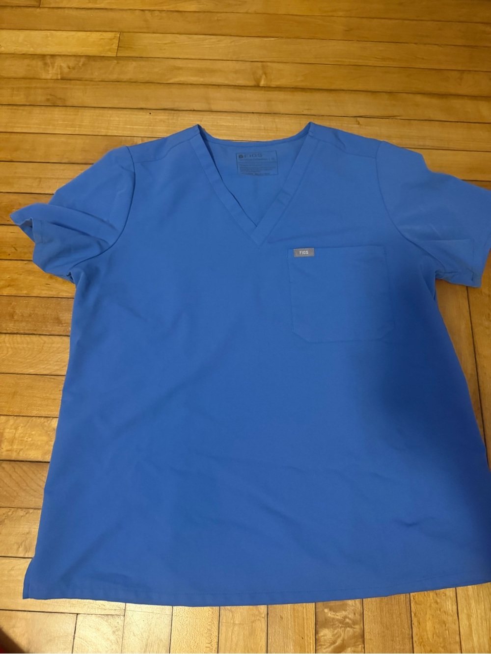 FIGS Women’s V-Neck Scrub Top in Blue
